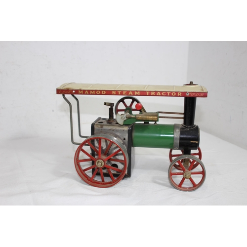 898 - MAMOD TEIA STEAM ENGINE 
26 X 18CM