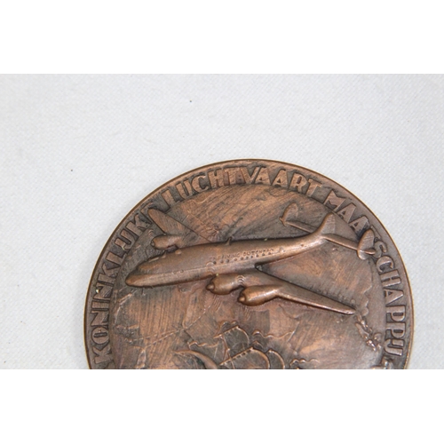 978 - KLM AIRLINES COMMEMORATIVE 1919 - 1949 COIN PLAQUE