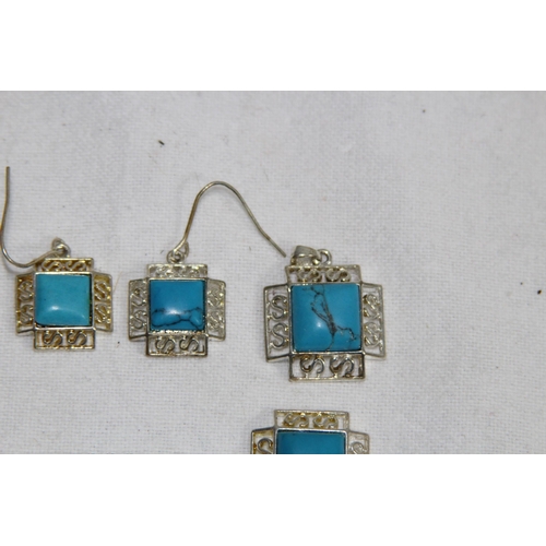 1024 - SILVER AND TURQUOISE NECKLACE AND EARRINGS