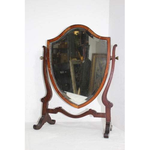 143 - ANTIQUE DRESSING TABLE MIRROR
59 X 40CM