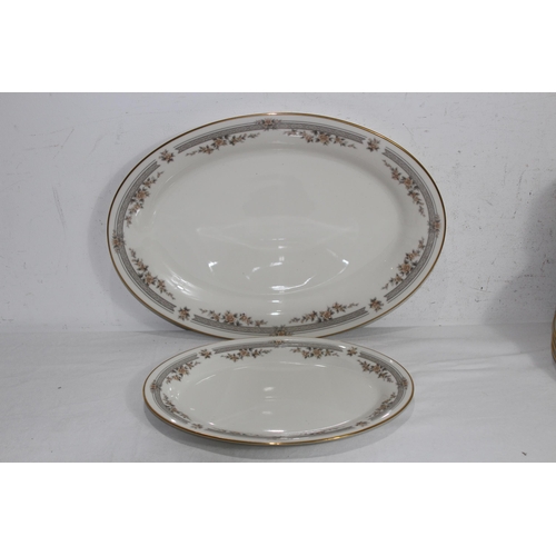 312 - LARGE QUANTITY OF NORITAKE FAIRVIEW DINNER SERVICE