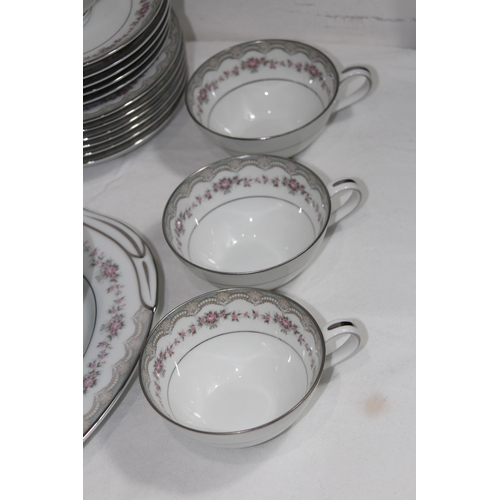 313 - QUANTITY OF NORITAKE GLENWOOD DINNER SERVICE