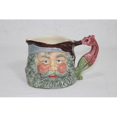 327 - 3 CHARACTER JUGS AND LAMP
17.5CM