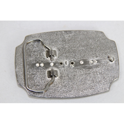 405 - 3 X GOOD BELT BUCKLES
8 X 6CM