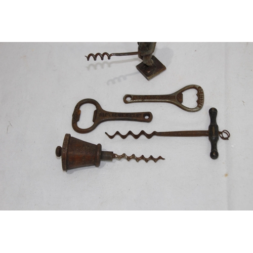 412 - QUANTITY OF VINTAGE CORKSCREWS