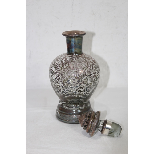 333 - ORNATE DECANTER, GLASSES AND ITALIAN RESIN DOVE
20CM