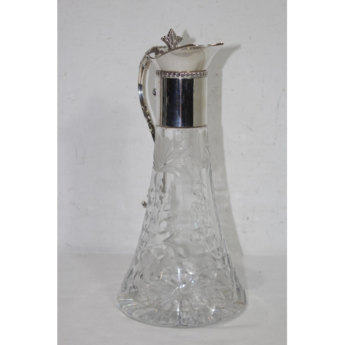 334 - CLARET JUG AND DECANTER
30CM