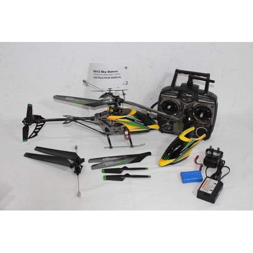 668 - REMOTE CONTROLLED SKY COMMANDER 4 CHANNEL HELICOPTER MODEL IN BOX