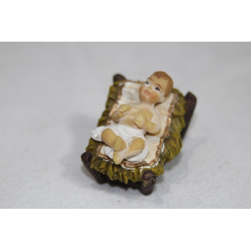 335 - NATIVITY SET 
14CM