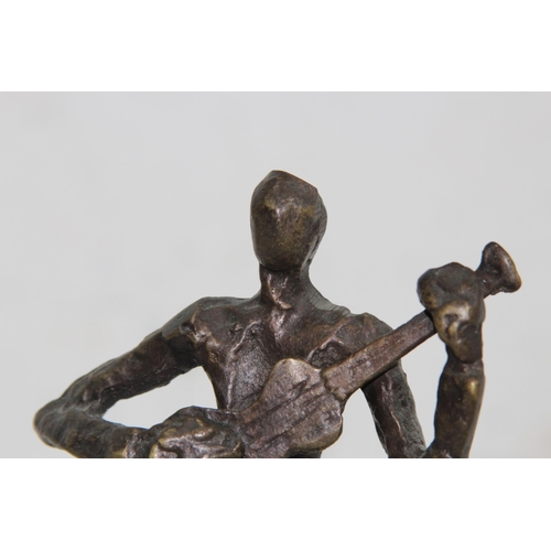 902 - UNSIGNED BRONZE FIGURE OF A MAN PLAYING A GUITAR
20CM