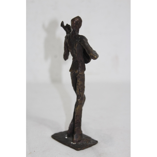 902 - UNSIGNED BRONZE FIGURE OF A MAN PLAYING A GUITAR
20CM