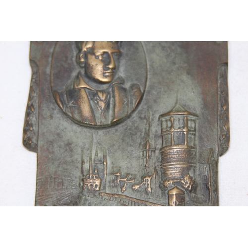 907 - CAST PLAQUE DEPICTING HEINRITH HEINE
15 X 11CM