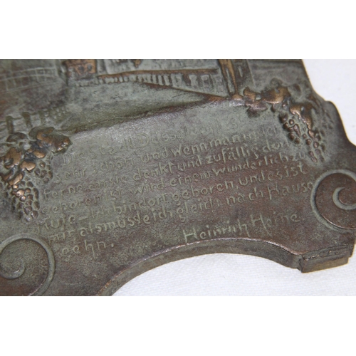 907 - CAST PLAQUE DEPICTING HEINRITH HEINE
15 X 11CM