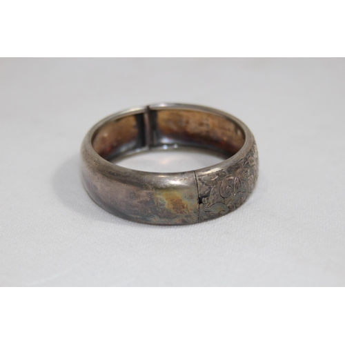 1026 - SILVER BANGLE - 27.4G