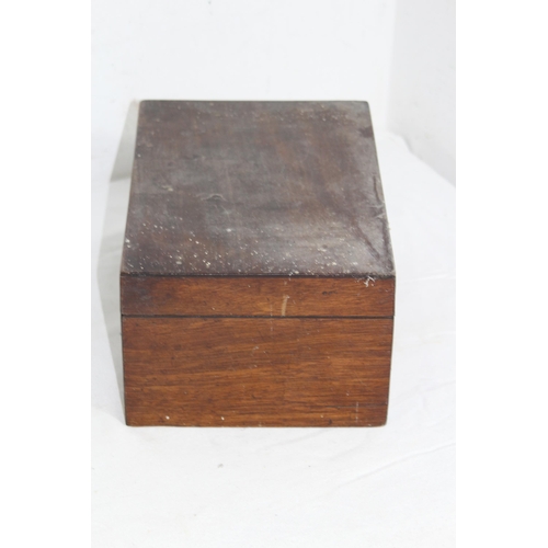 428 - ANTIQUE TRINKET BOX
26 X 18 X 13CM