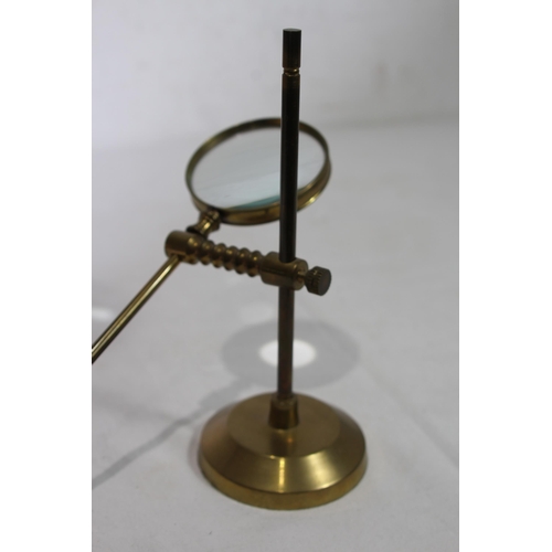 429 - METAL GALLEON AND BRASS MAGNIFYING GLASS
23 X 20CM