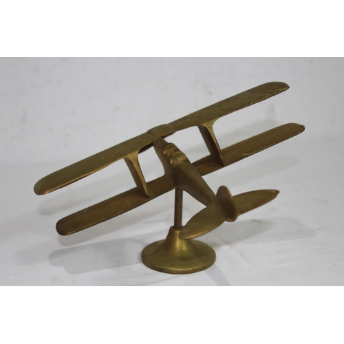 440 - MODEL OF A BRASS BIPLANE
27 X 23CM