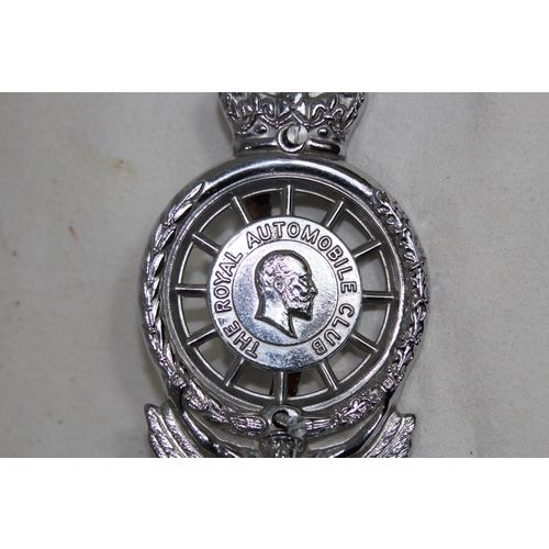 900 - ANTIQUE R.A.C BADGE