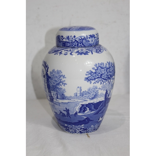 341 - QUANTITY OF BLUE AND WHITE CHINA x7
38CM