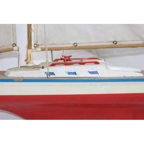 470 - VINTAGE SEIFERT SEGELBOOTE ALBATROS POND YACHT
71 X 89CM