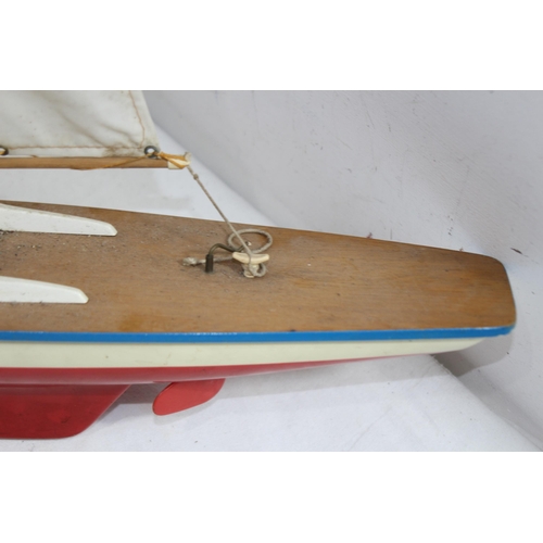 470 - VINTAGE SEIFERT SEGELBOOTE ALBATROS POND YACHT
71 X 89CM