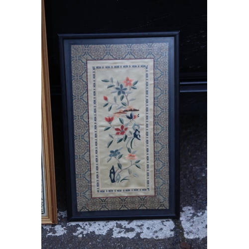 171 - 2 X ORIENTAL PICTURES AND FRAMED SILK PANEL
80 X 56CM