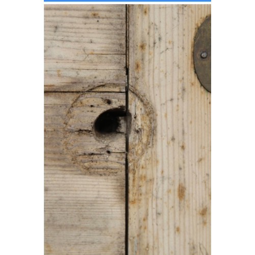 126 - ANTIQUE PINE DOOR
210 X 91CM