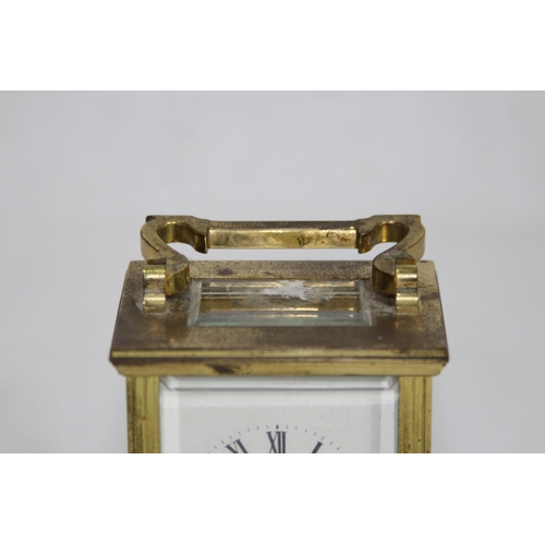 916 - VINTAGE MAPPIN AND WEBB BRASS CARRIAGE CLOCK
23 X 8 X 6CM