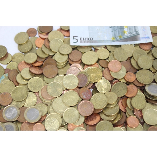 988 - LARGE QUANTITY OF EURO'S