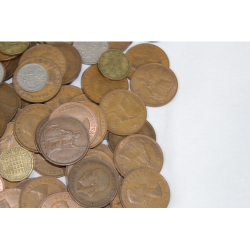 989 - QUANTITY OF VINTAGE BRITISH COINS