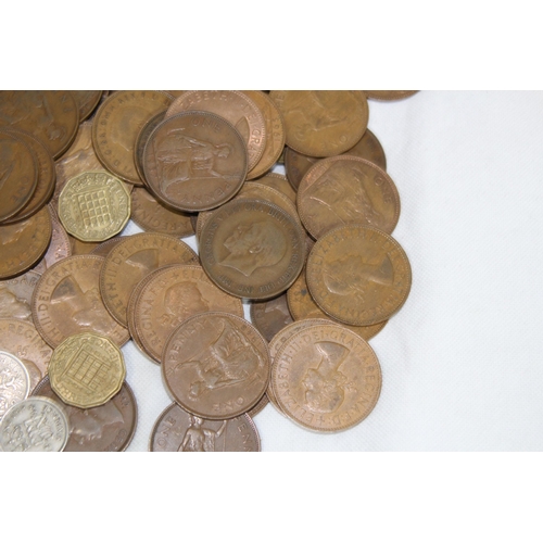 989 - QUANTITY OF VINTAGE BRITISH COINS