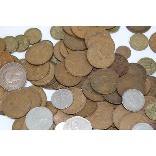 989 - QUANTITY OF VINTAGE BRITISH COINS