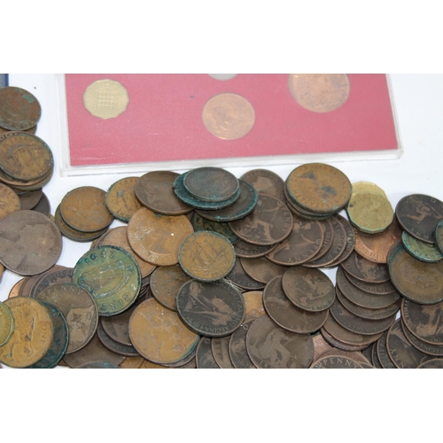 990 - LARGE QUANTITY BRITISH COPPER COINAGE AND £2 COIN SETS