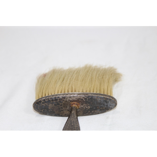 1040 - SILVER HALLMARKED CRUMB BRUSH - HANDLE A/F