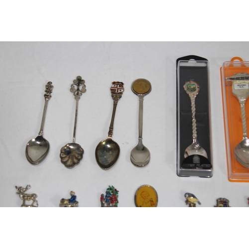 484 - QUANTITY OF COMMEMORATIVE SPOONS