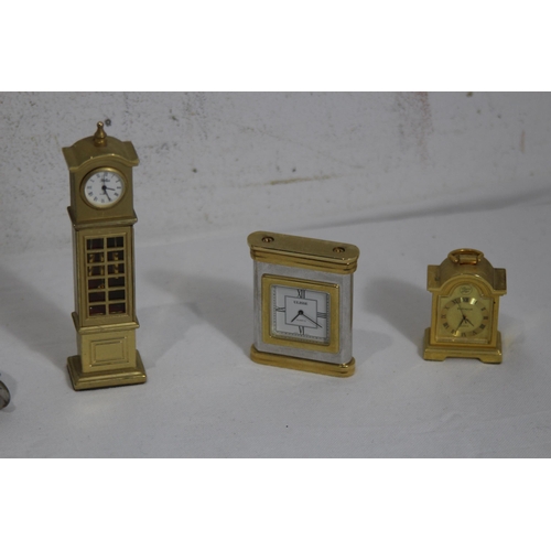 485 - QUANTITY OF MINATURE CLOCKS