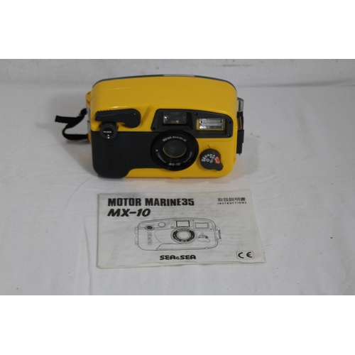 744 - UNDERWATER MARINE CAMERA AND FLASH