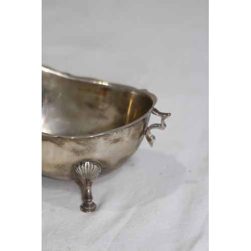 1045 - SILVER SAUCE BOAT - A/F - 100.5G - LONDON 1911