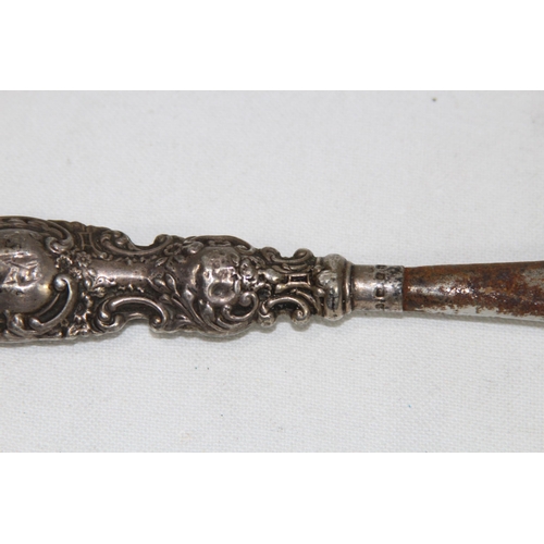 1053 - SILVER HANDLED SHOEHORN - BIRMINGHAM 1899 - LEVI AND SALAMAN