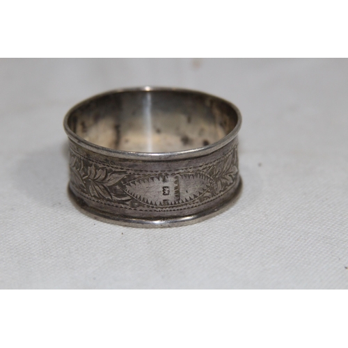 1058 - SILVER NAPKIN RING - 8.5G