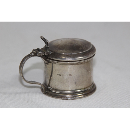 1060 - 3 PIECE SILVER CRUET SET - 1 LINER MISSING - SILVER ONLY 59.5G - BIRMINGHAM 1928 - DOCKER AND BURN