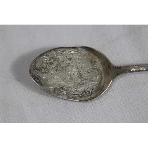 1061 - SILVER PRESERVE SPOON - 23.5G - BIRMINGHAM 1893 - NATHAN AND HAYES