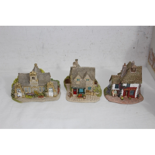 352 - QUANTITY OF LILLIPUT LANE BOXED COTTAGES