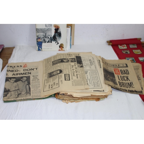 496 - QUANTITY OF VARIOUS EPHEMERA