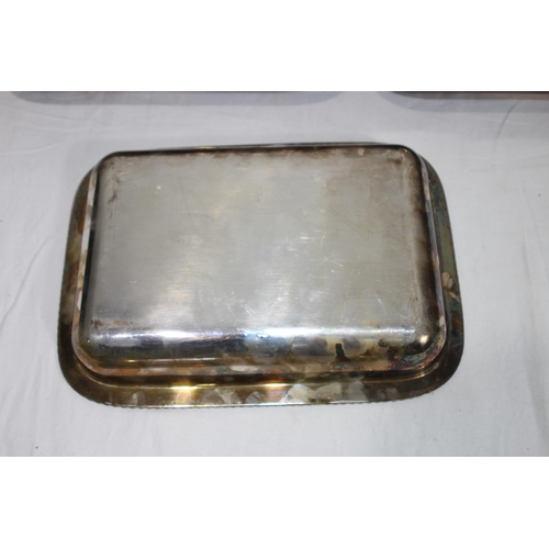 517 - QUANTITY OF METAL SERVING DISHES 
30 X 22CM