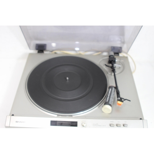 749 - RETRO SHARP RP-30 TURNTABLE