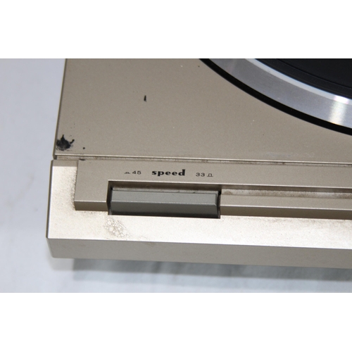 750 - RETRO MARANTZ TT-120 TURNTABLE