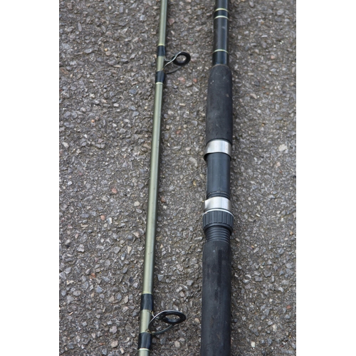 437 - FISHING ROD