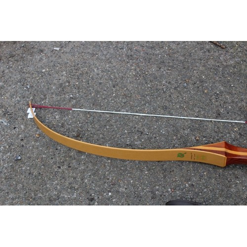 531 - GREENCAT ARCHERY BOW AND ARROWS ETC