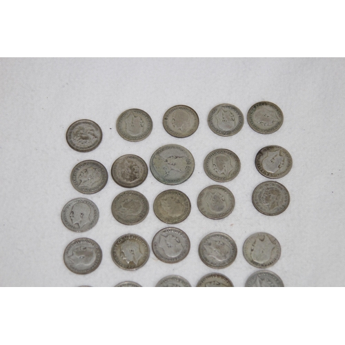 995 - QUANTITY OF PRE 1946 SILVER COINS - 118G